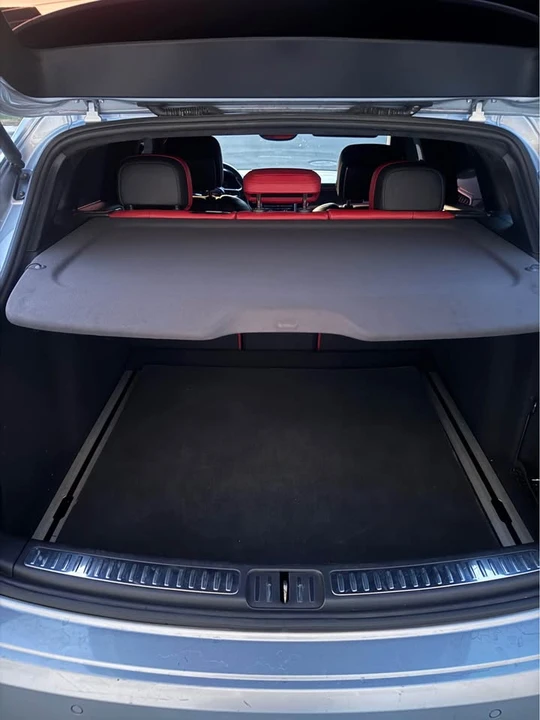 2015 Porsche Macan Turbo - Image 18 of 19