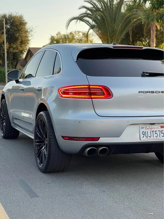 2015 Porsche Macan Turbo - Image 3 of 19