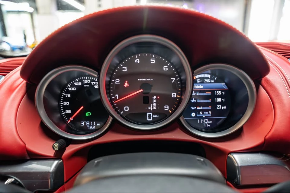 2015 Porsche 981 Cayman S - Image 6 of 13