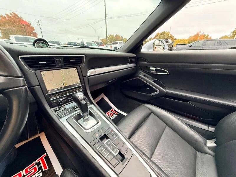 2015 Porsche 991 Carrera - Image 12 of 17