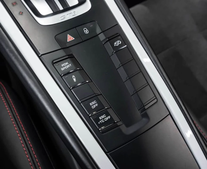 2015 Porsche 991 GT3 - Image 18 of 20