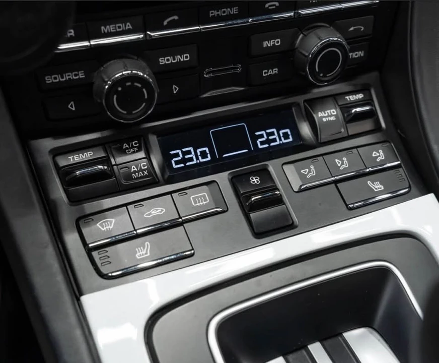 2015 Porsche 991 GT3 - Image 10 of 20