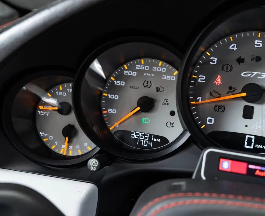 2015 Porsche 991 GT3 - Image 15 of 20