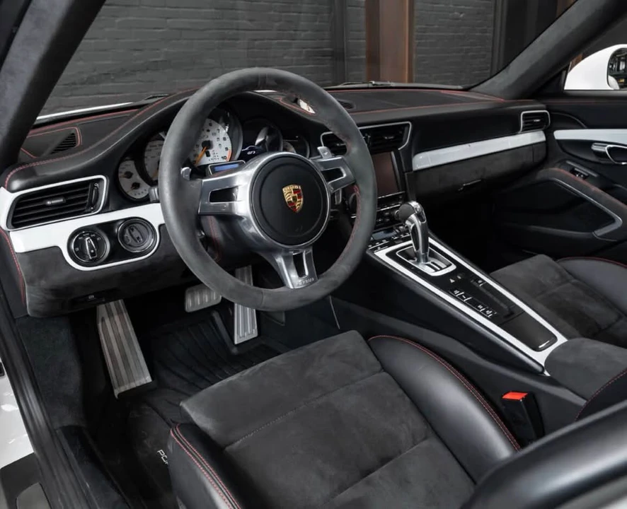 2015 Porsche 991 GT3 - Image 17 of 20