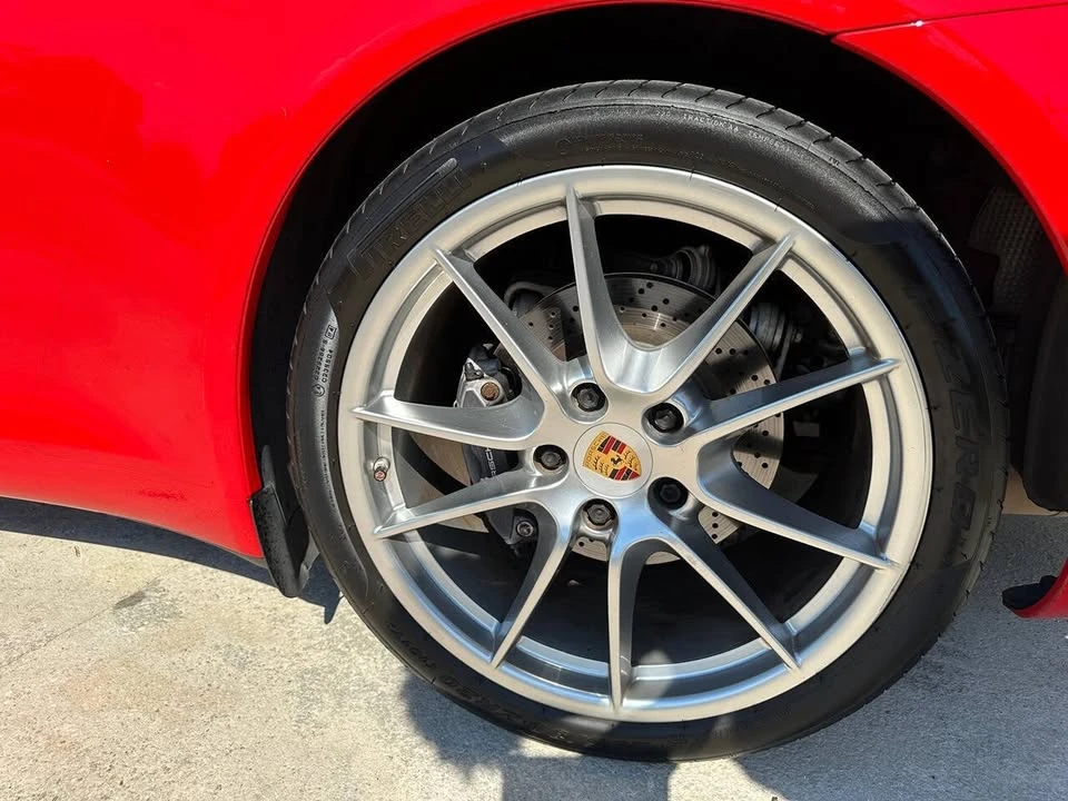 2015 Porsche 911 - Image 19 of 20