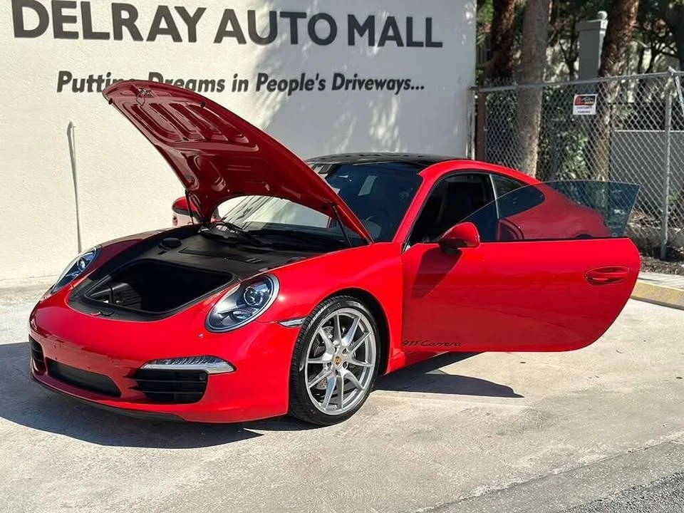2015 Porsche 911 - Image 11 of 20