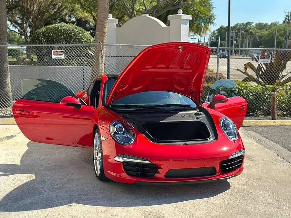 2015 Porsche 911 - Image 9 of 20
