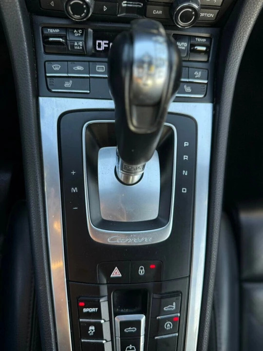 2015 Porsche 991 Carrera - Image 17 of 21