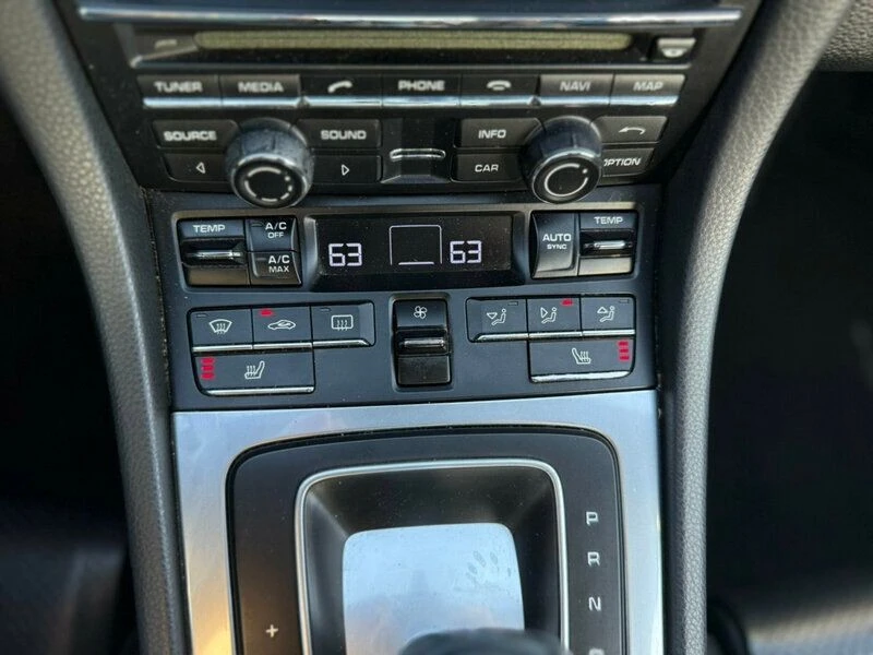 2015 Porsche 991 Carrera - Image 16 of 21