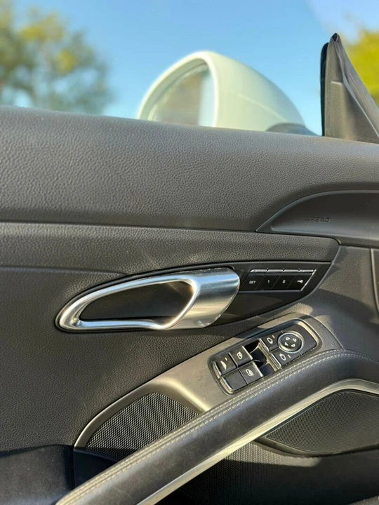 2015 Porsche 991 Carrera - Image 19 of 21