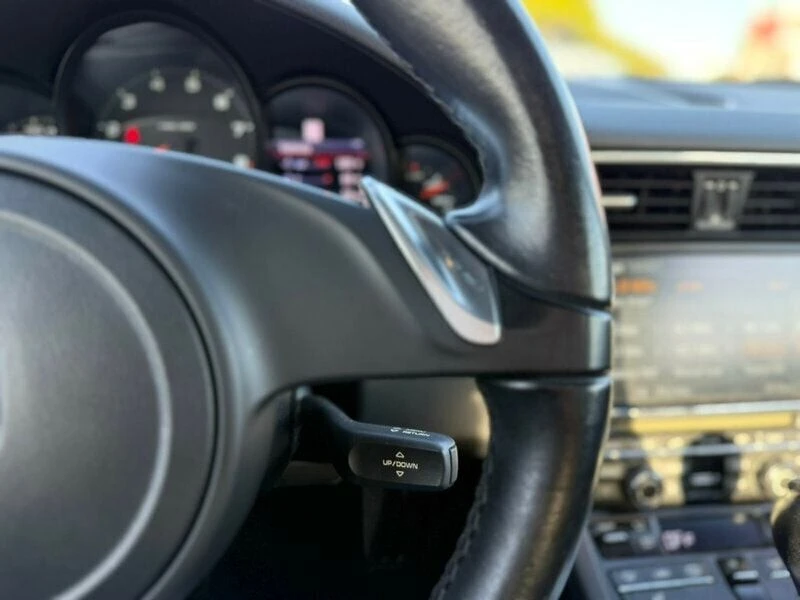 2015 Porsche 991 Carrera - Image 12 of 21
