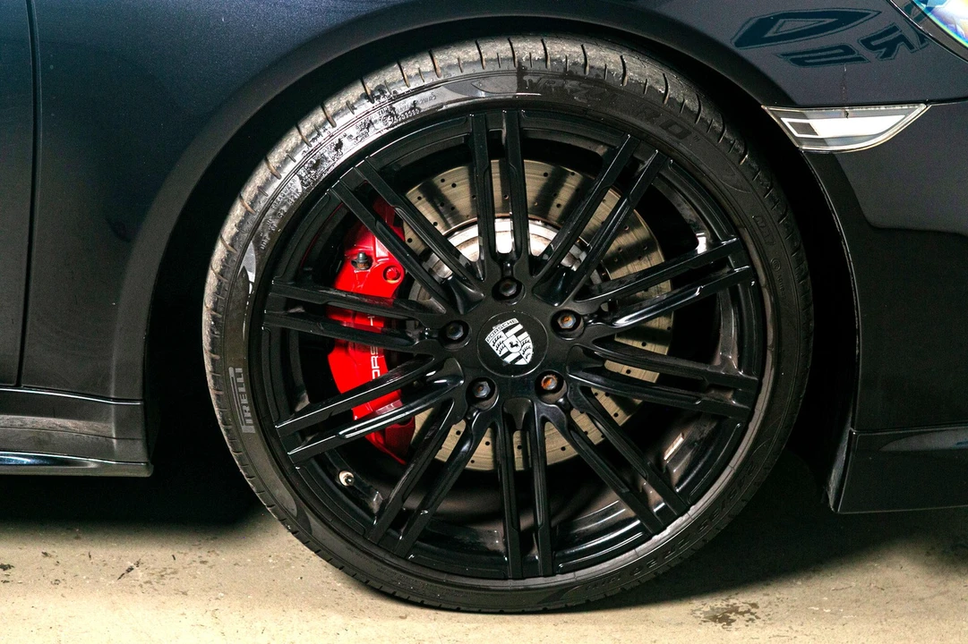 2015 Porsche 991 Turbo - Image 18 of 31