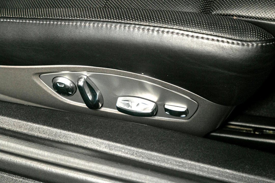2015 Porsche 991 Turbo - Image 23 of 31