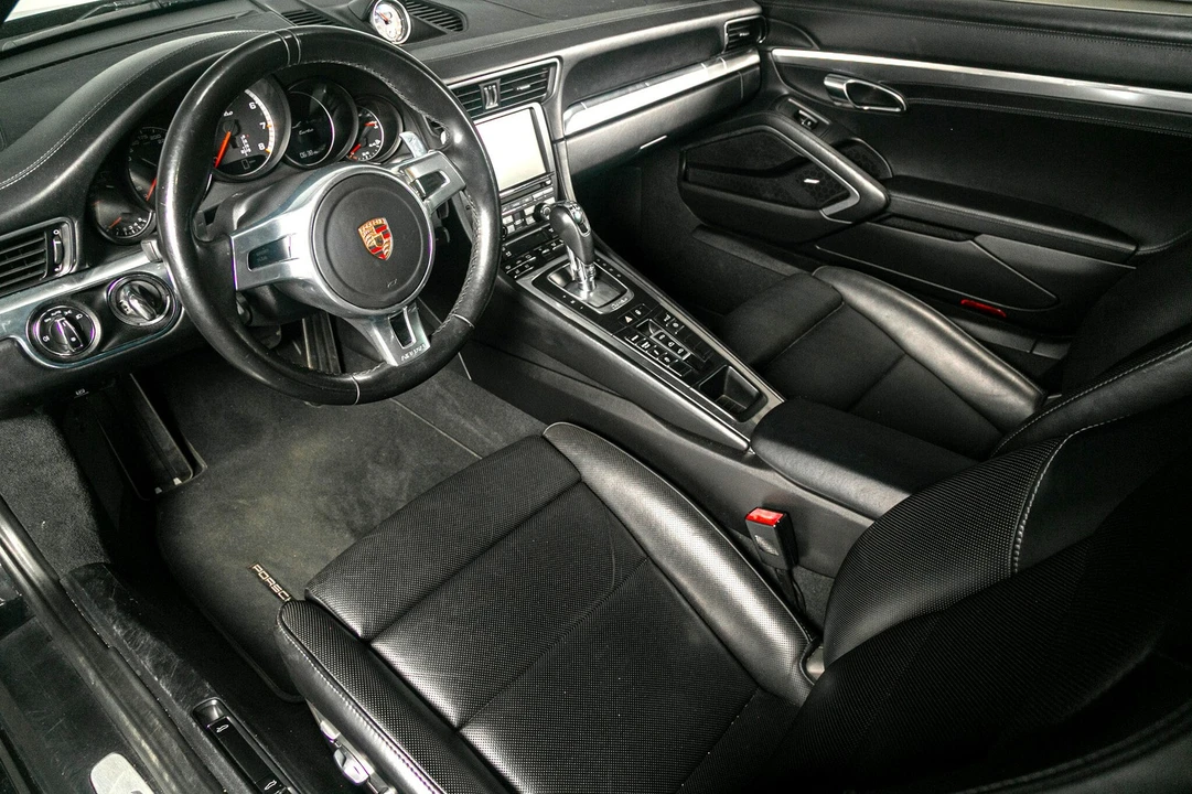 2015 Porsche 991 Turbo - Image 6 of 31