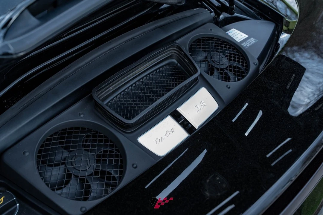2015 Porsche 991 Turbo - Image 25 of 31
