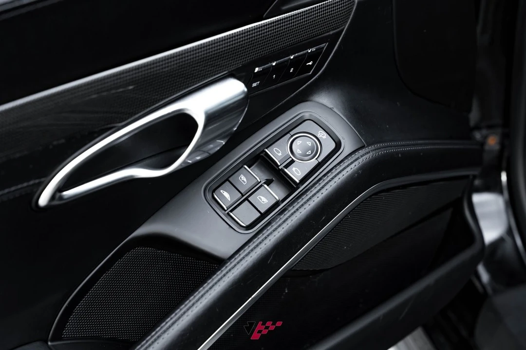 2015 Porsche 991 Turbo - Image 23 of 31