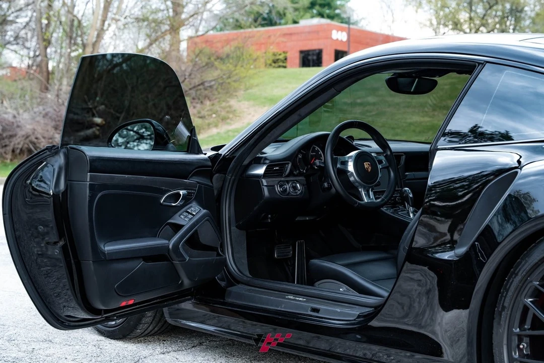 2015 Porsche 991 Turbo - Image 24 of 31
