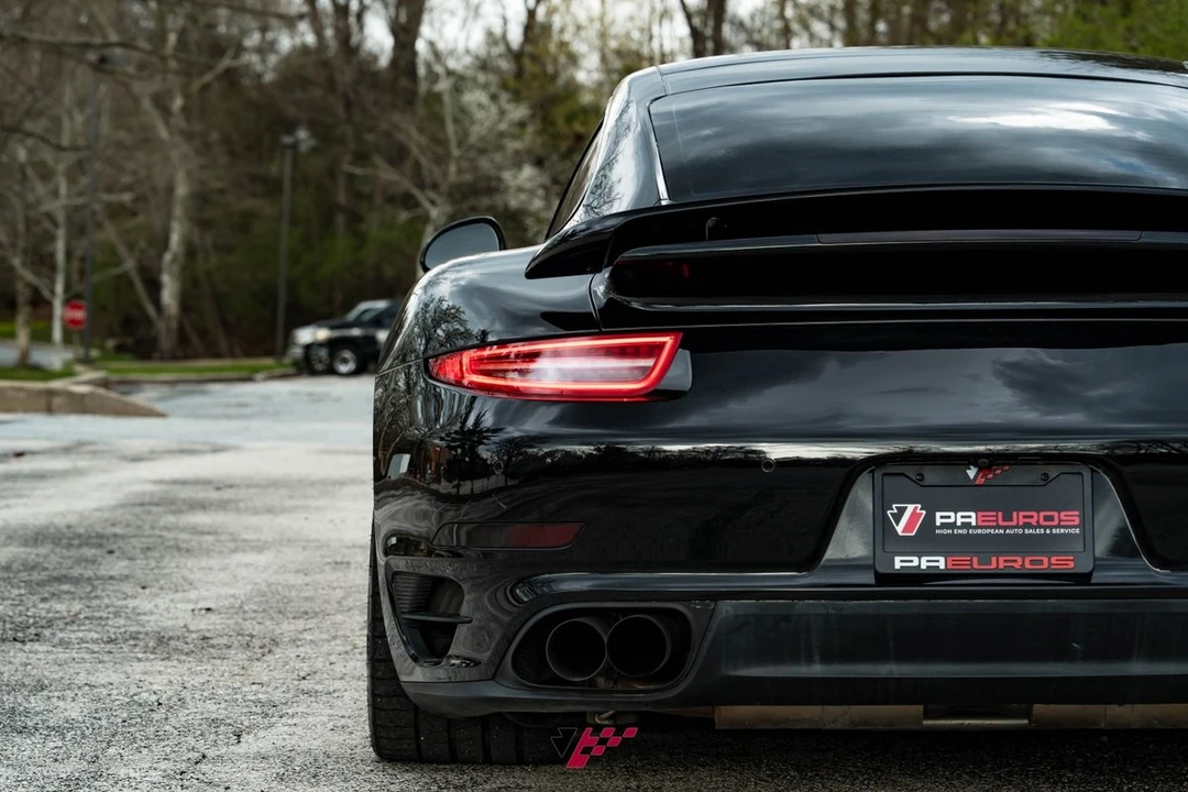 2015 Porsche 991 Turbo - Image 28 of 31