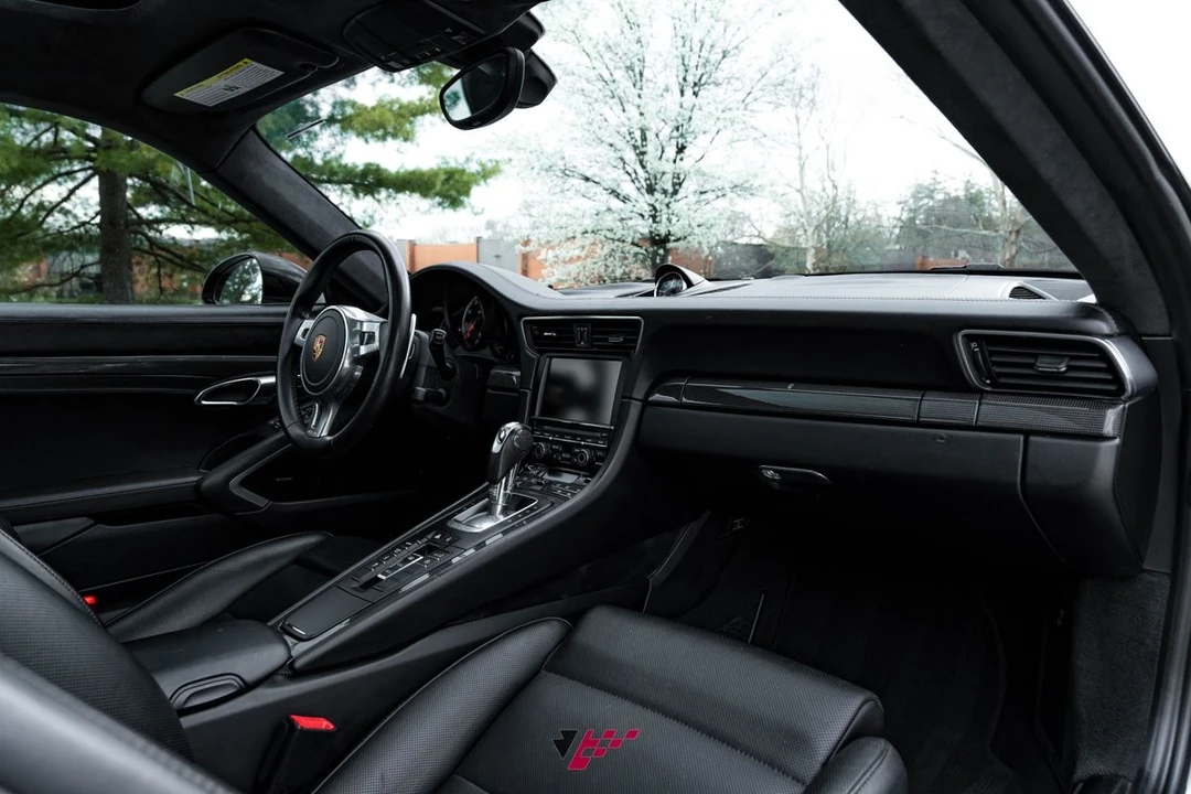 2015 Porsche 991 Turbo - Image 4 of 31