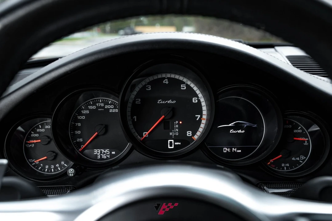 2015 Porsche 991 Turbo - Image 17 of 31