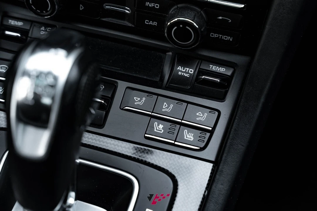 2015 Porsche 991 Turbo - Image 10 of 31