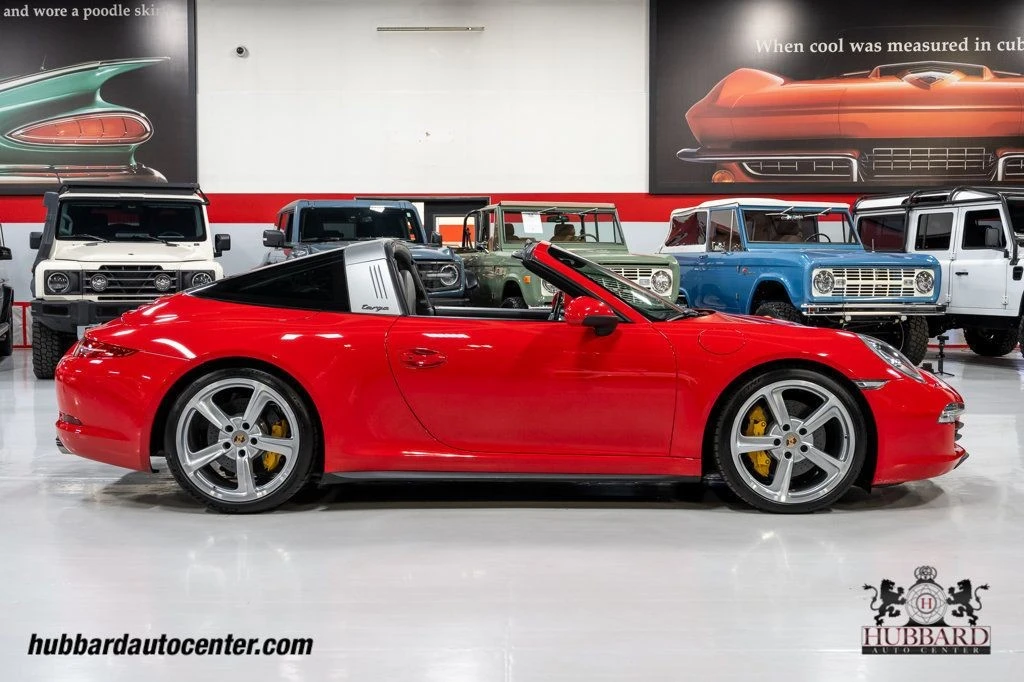 2015 Porsche 991 Targa 4 & 4S - Image 9 of 12