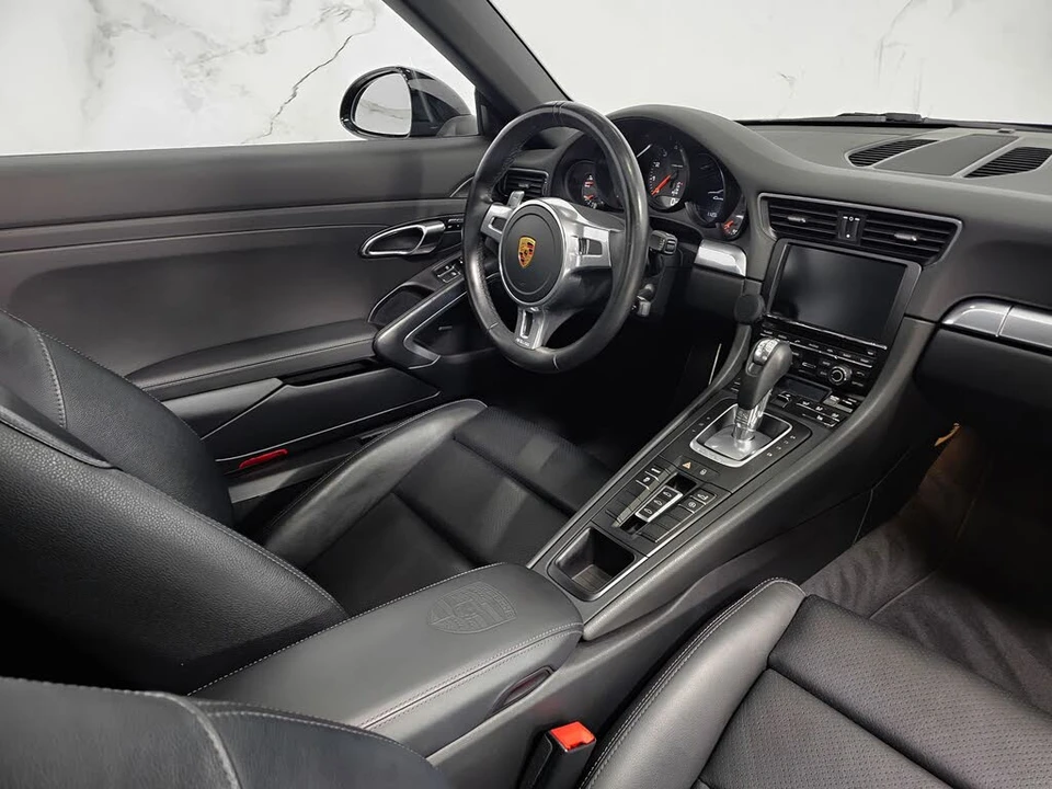 2015 Porsche 991 Carrera - Image 17 of 31