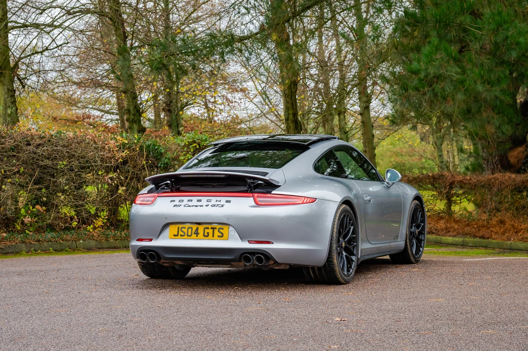 2015 Porsche 991 Carrera GTS - Image 5 of 31