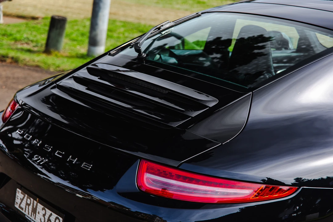 2015 Porsche 991 Carrera - Image 14 of 31