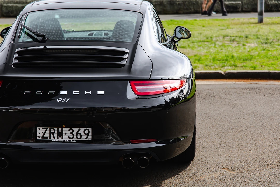 2015 Porsche 991 Carrera - Image 18 of 31