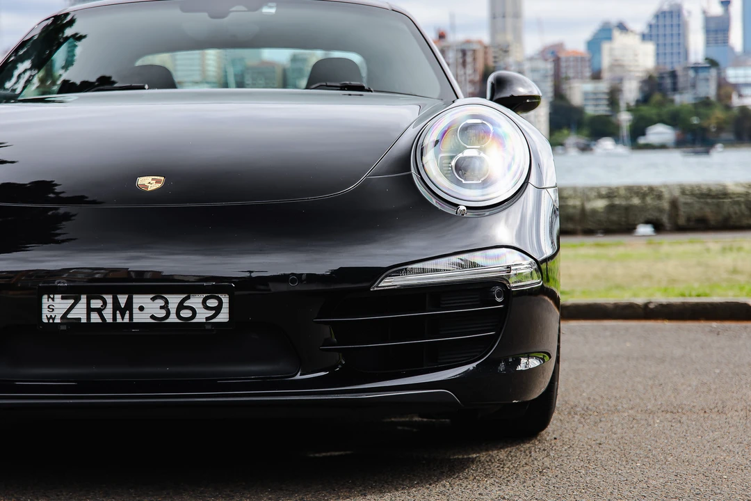 2015 Porsche 991 Carrera - Image 25 of 31