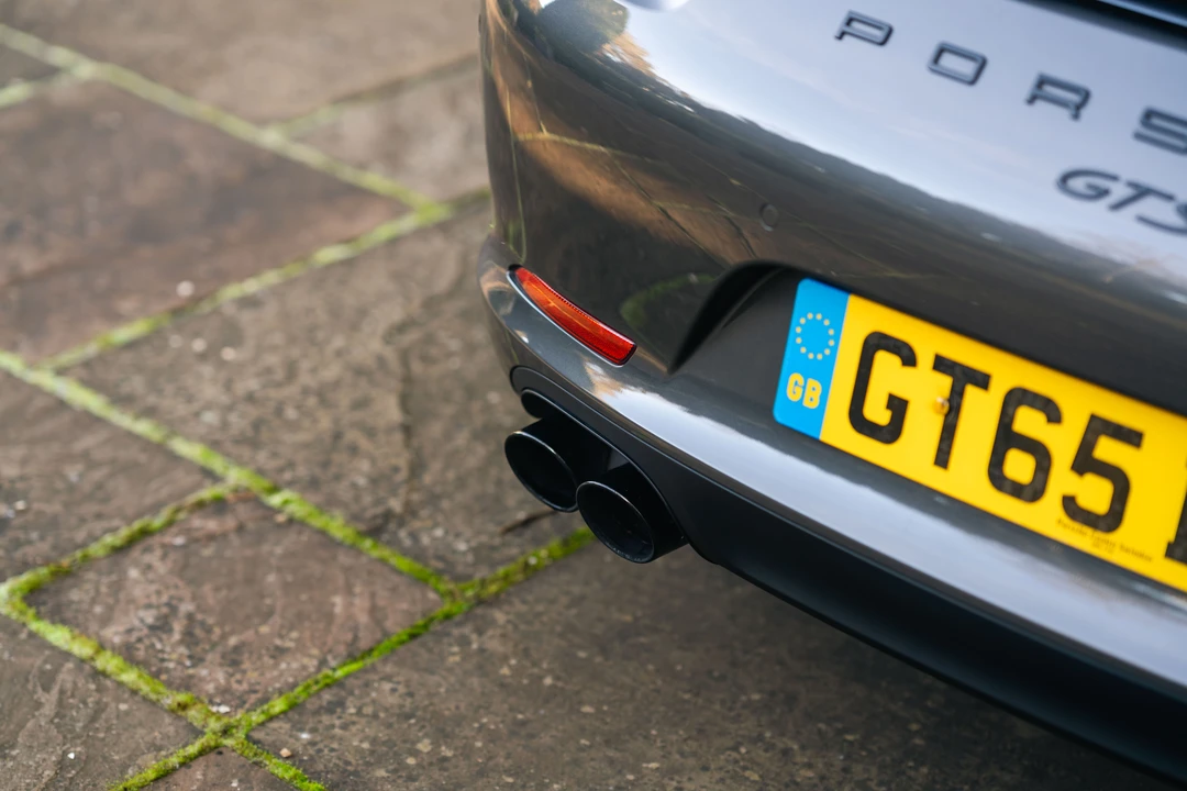 2015 Porsche 991 Carrera GTS - Image 27 of 31