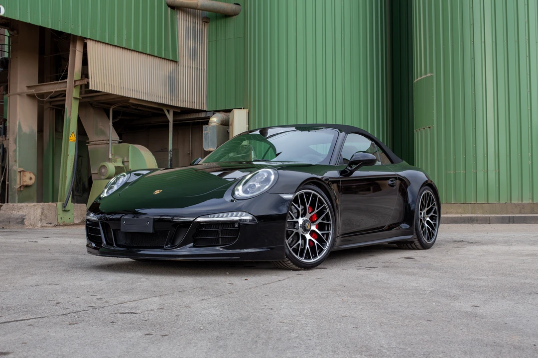 2015 Porsche 991 Carrera GTS - Image 9 of 31