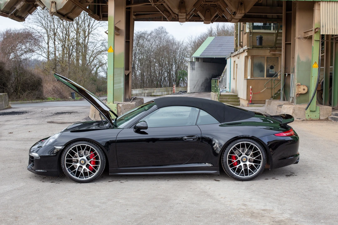 2015 Porsche 991 Carrera GTS - Image 17 of 31