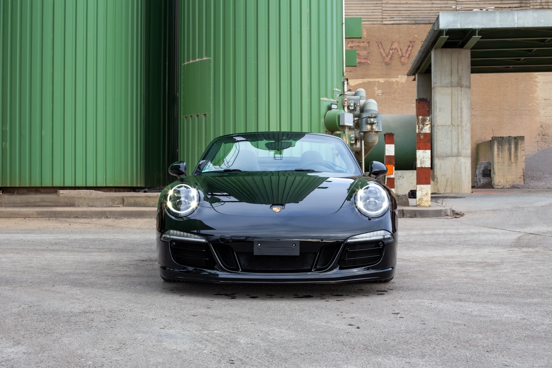 2015 Porsche 991 Carrera GTS - Image 22 of 31