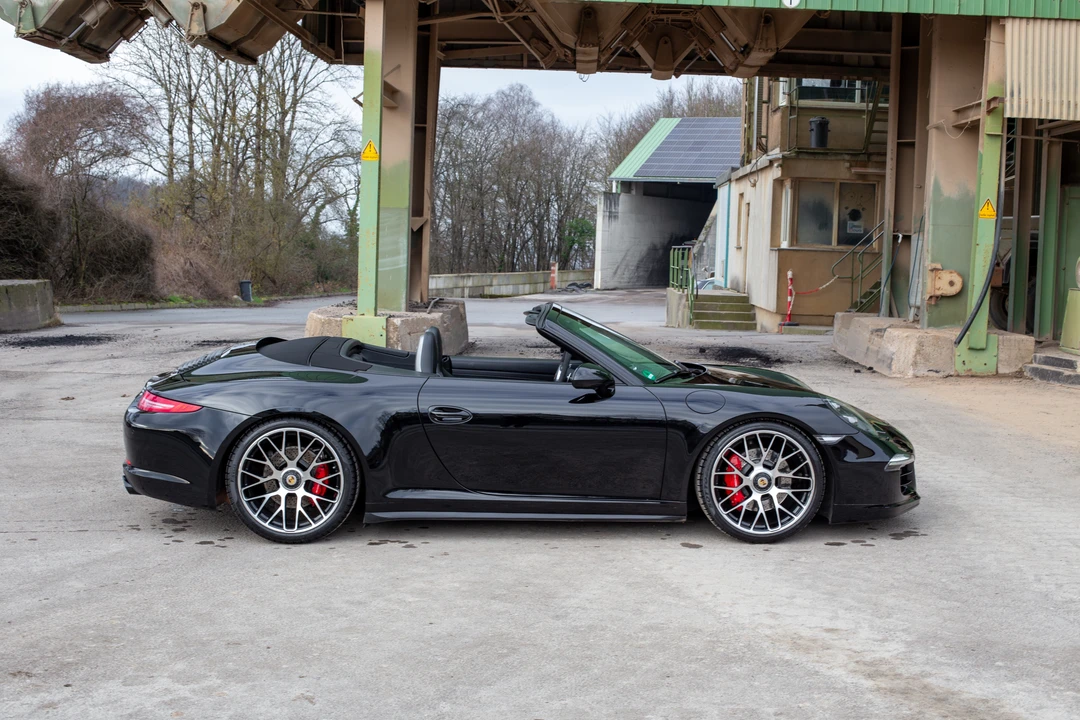 2015 Porsche 991 Carrera GTS - Image 23 of 31