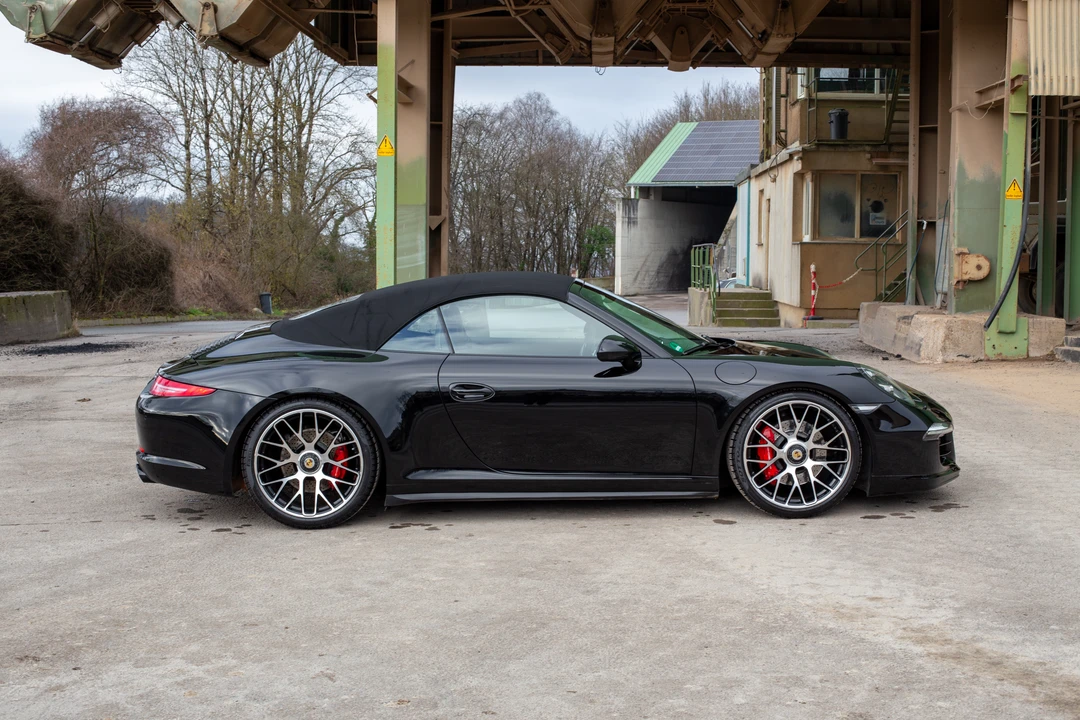 2015 Porsche 991 Carrera GTS - Image 26 of 31