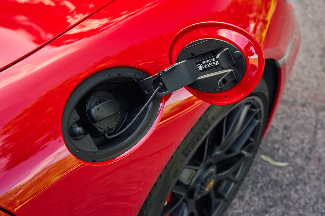2015 Porsche 991 Carrera GTS - Image 30 of 31