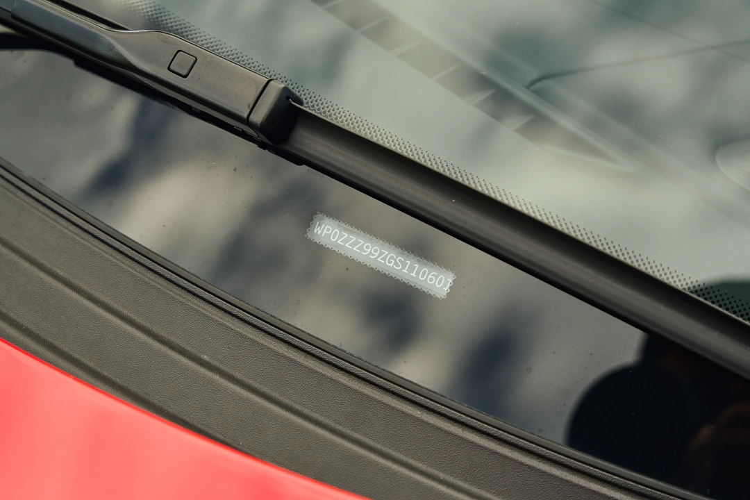 2015 Porsche 991 Carrera GTS - Image 27 of 31