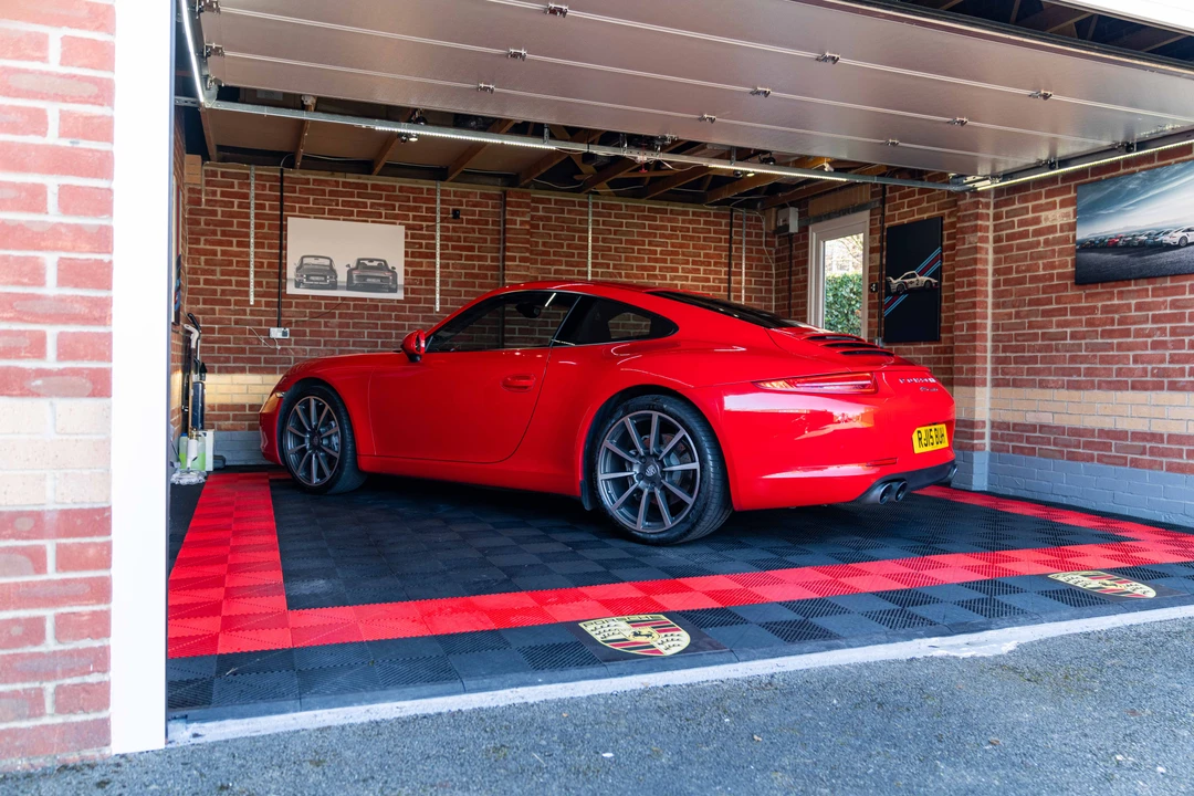 2015 Porsche 991 Carrera - Image 23 of 31