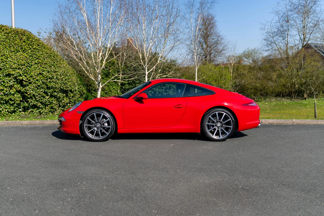 2015 Porsche 991 Carrera - Image 17 of 31