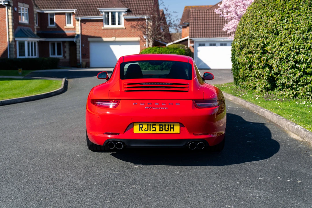 2015 Porsche 991 Carrera - Image 16 of 31