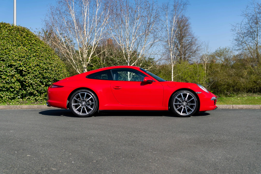 2015 Porsche 991 Carrera - Image 14 of 31
