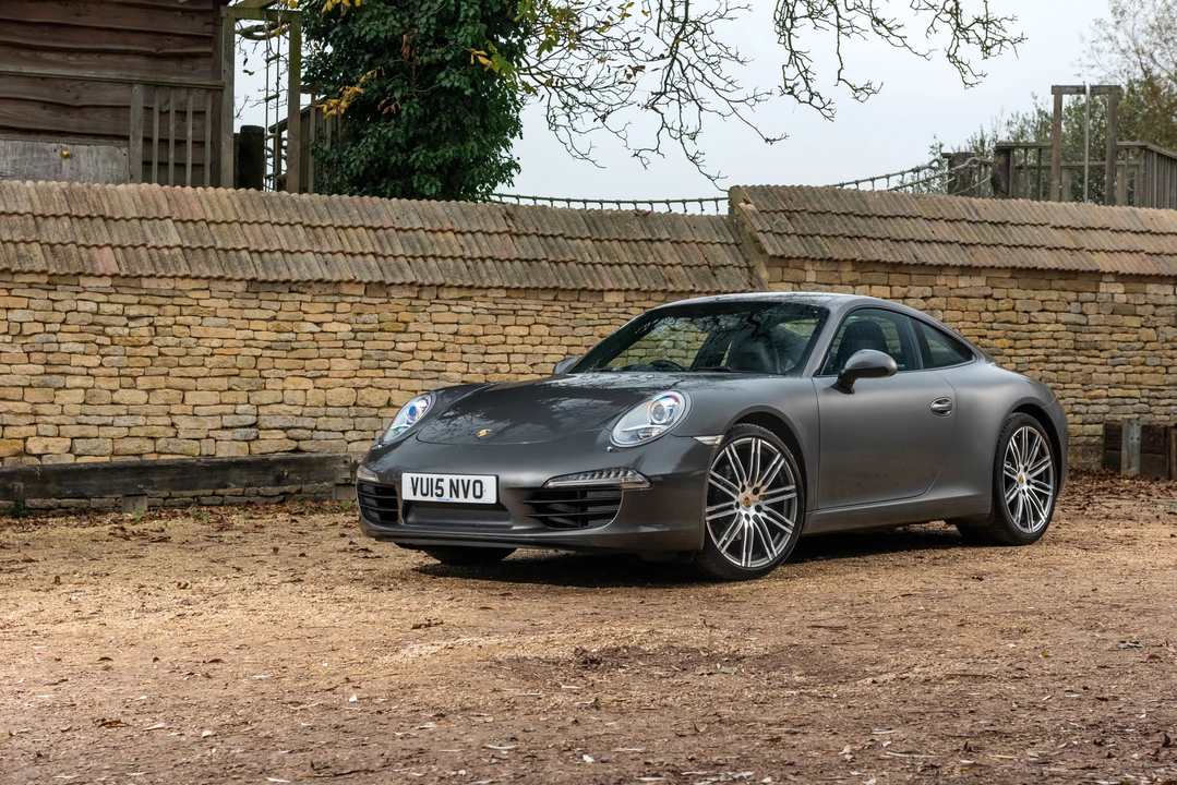 2015 Porsche 991 Carrera - Image 11 of 31