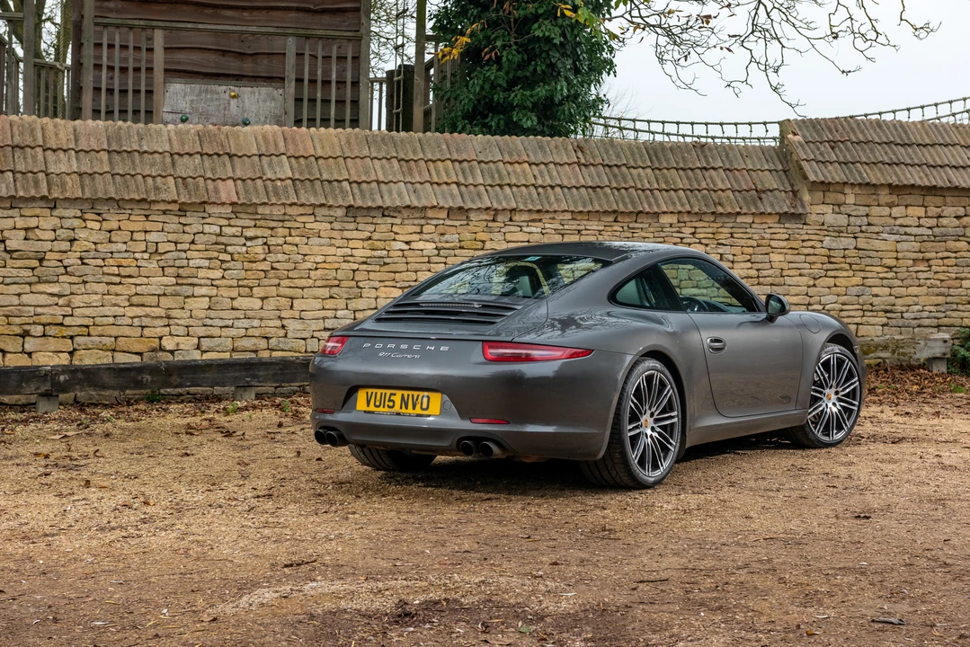 2015 Porsche 991 Carrera - Image 12 of 31