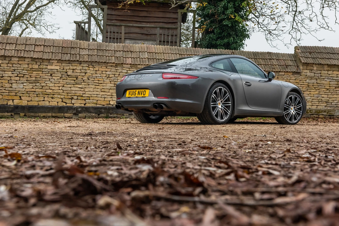 2015 Porsche 991 Carrera - Image 14 of 31