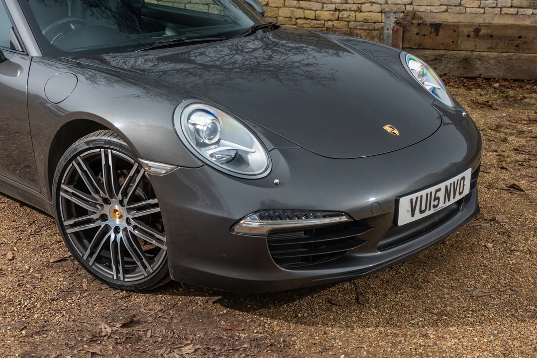 2015 Porsche 991 Carrera - Image 17 of 31