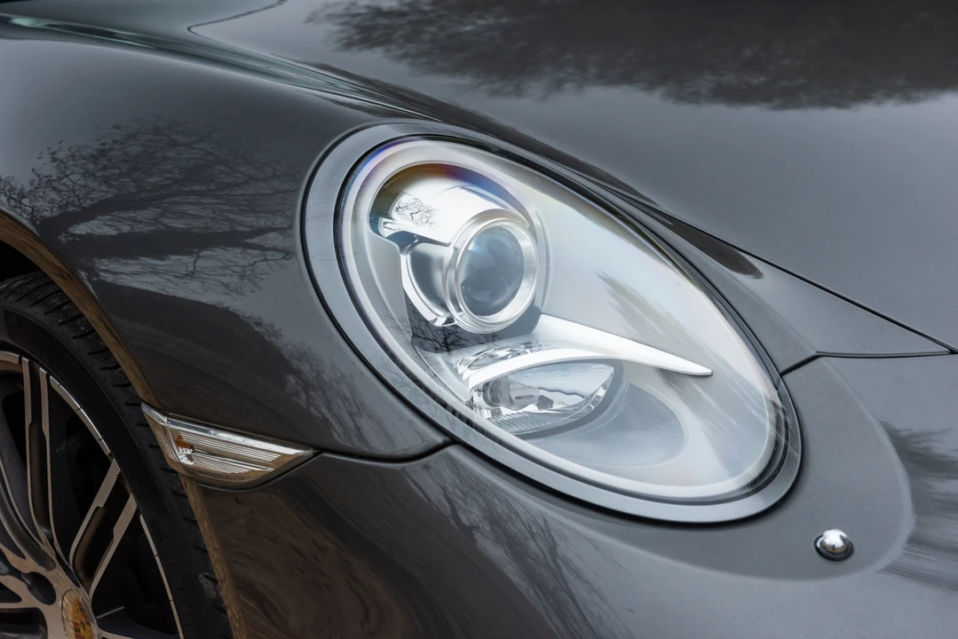 2015 Porsche 991 Carrera - Image 27 of 31