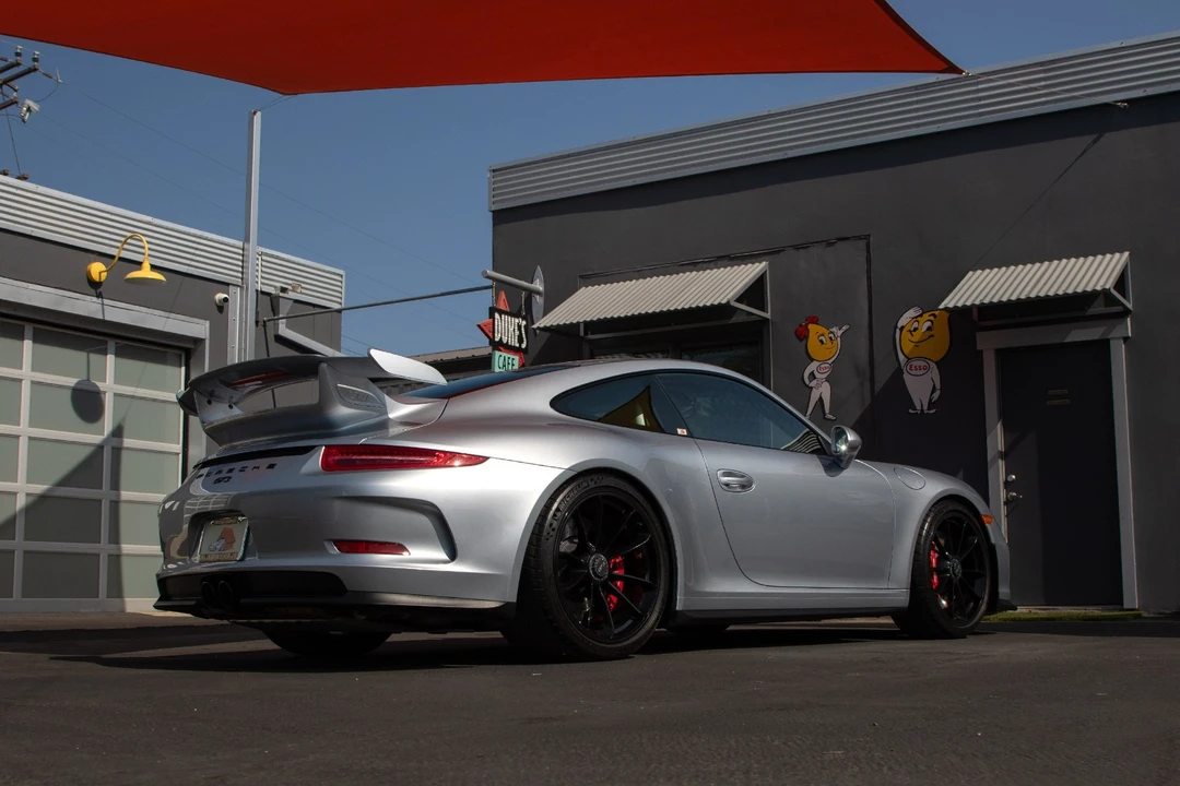 2015 Porsche 991 GT3 - Image 9 of 31