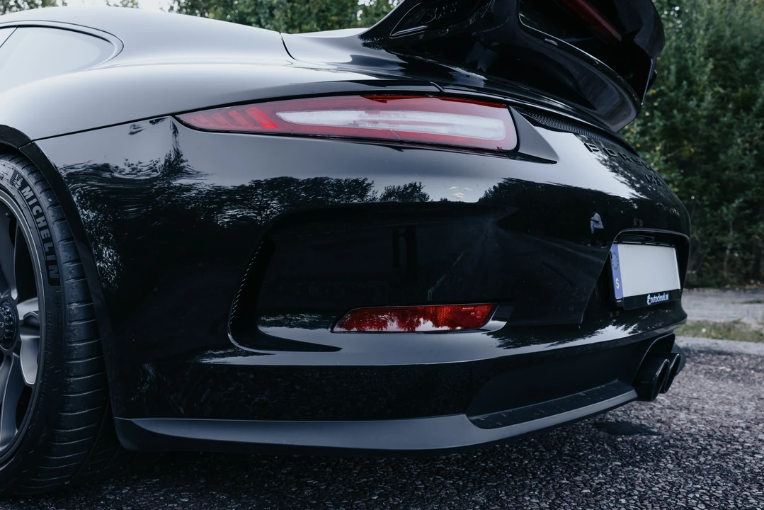 2015 Porsche 991 GT3 - Image 19 of 31